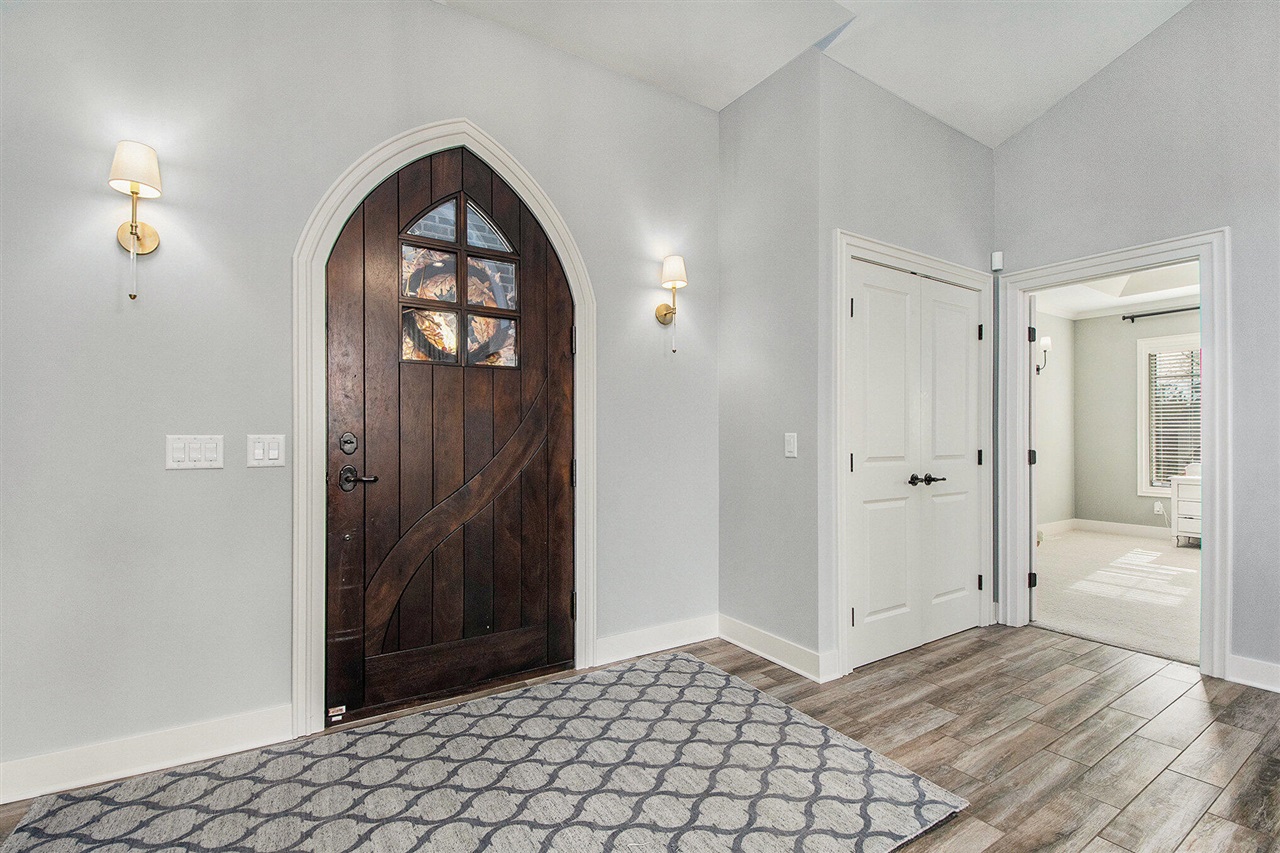 Homes for sale in Grand Rapids, MI | 5808 Manchester Hills Dr, Grand Rapids, MI 49546 | MLS# 70504317