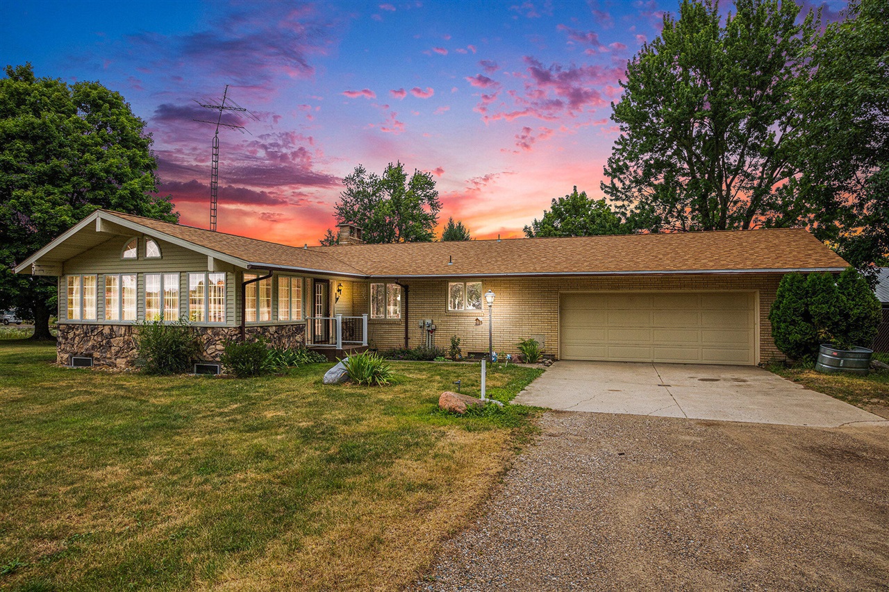 Homes for sale in Eau Claire, MI | 7349 E Main St, Eau Claire, MI 49111 | MLS# 70504395