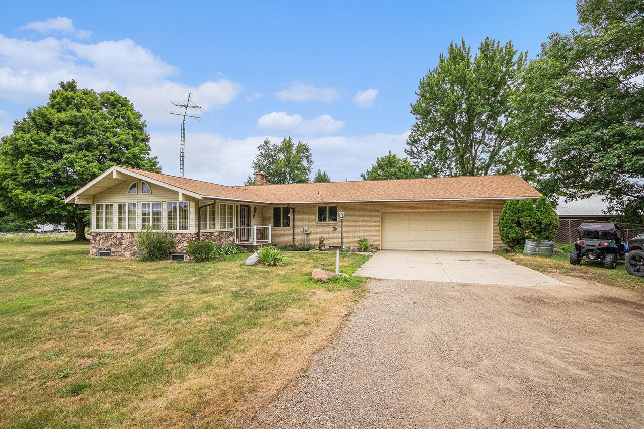 Homes for sale in Eau Claire, MI | 7349 E Main St, Eau Claire, MI 49111 | MLS# 70504395