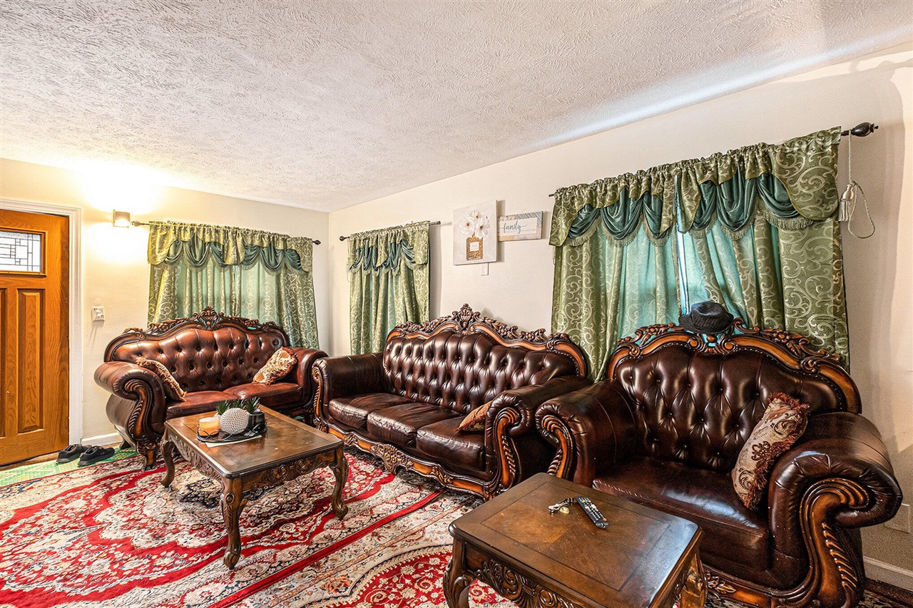 Homes for sale in Grand Rapids, MI | 927 Merrifield St, Grand Rapids, MI 49507 | MLS# 70504417