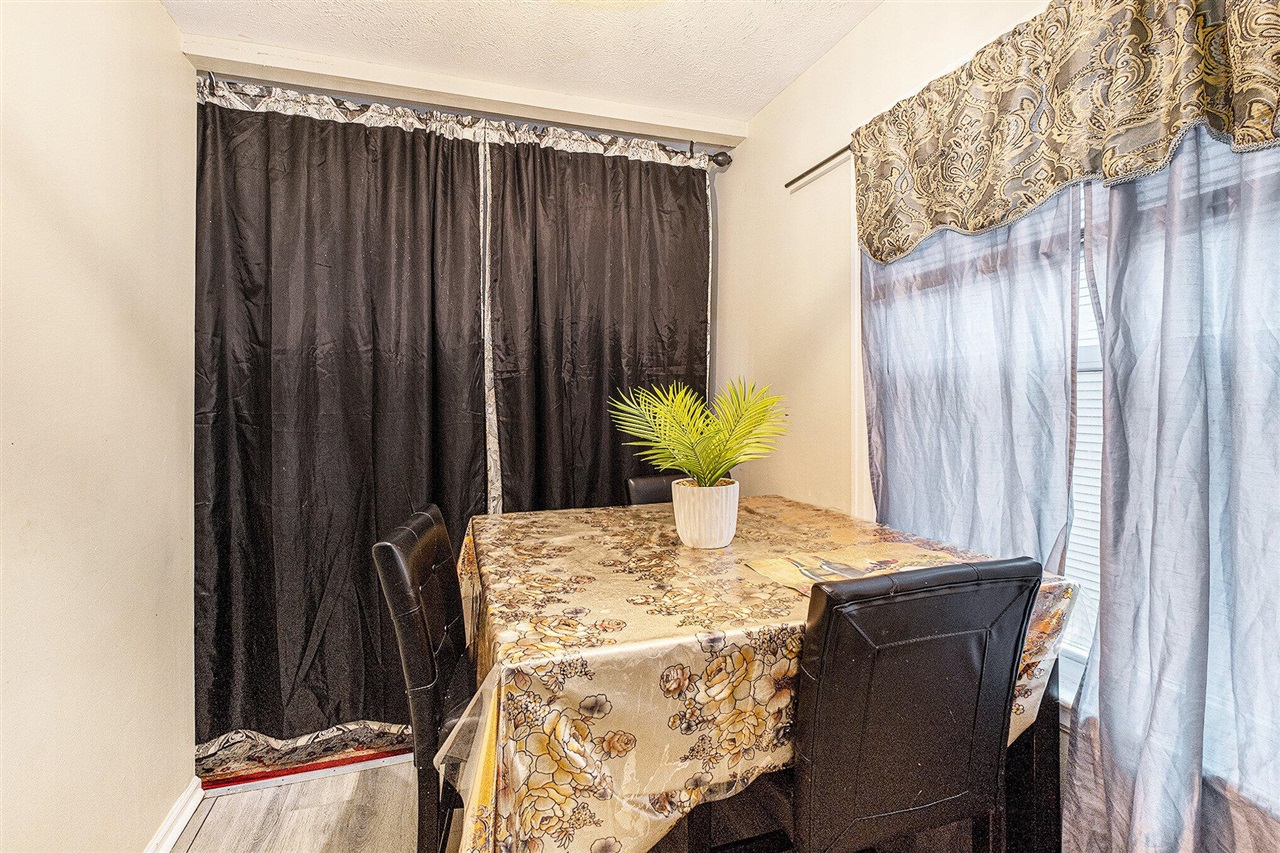 Homes for sale in Grand Rapids, MI | 927 Merrifield St, Grand Rapids, MI 49507 | MLS# 70504417