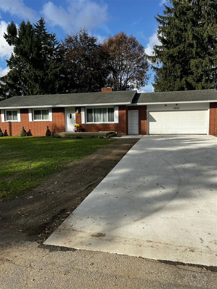 Homes for sale in Berrien Springs, MI | 9030 Maplewood Dr, Berrien Springs, MI 49103 | MLS# 70504451