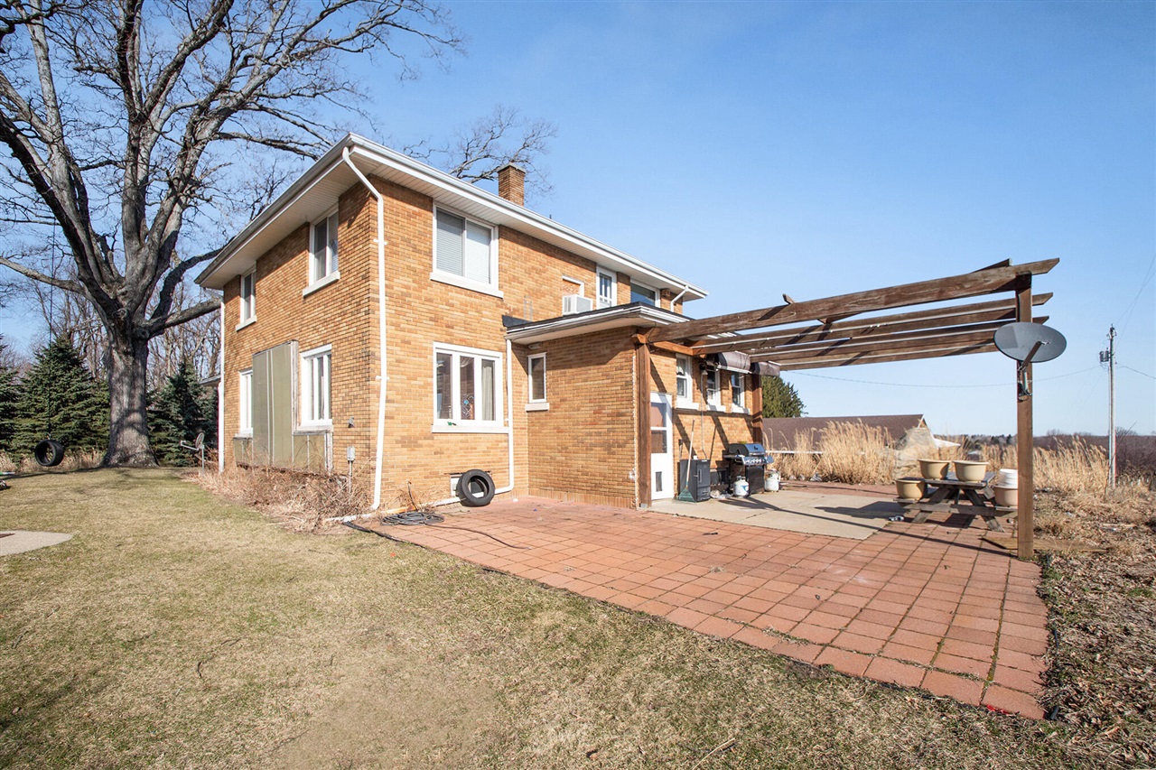 Homes for sale in Eau Claire, MI | 7937 Hochberger Rd, Eau Claire, MI 49111 | MLS# 70504459