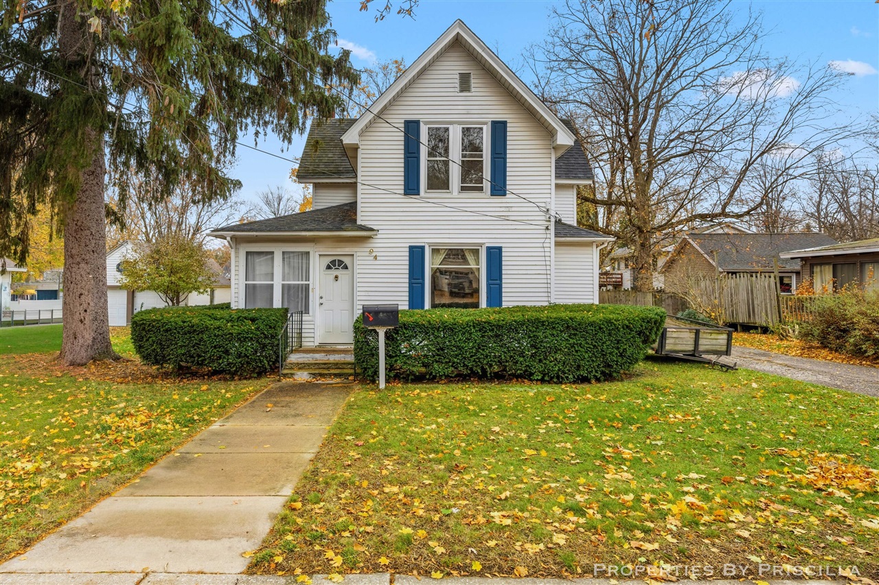 Homes for sale in Sparta, MI | 94 W Division St, Sparta, MI 49345 | MLS# 70504645