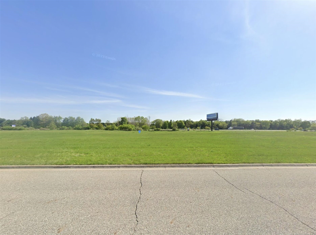 Homes for sale in Okemos, MI | 12 Atrium Dr, Okemos, MI 48864 | MLS# 70504743