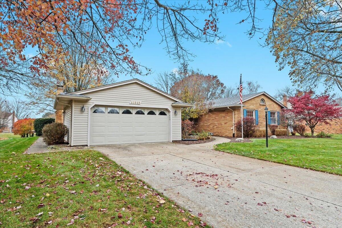 Homes for sale in Northville, MI | 41849 Banbury Rd, Northville, MI 48168 | MLS# 70504903