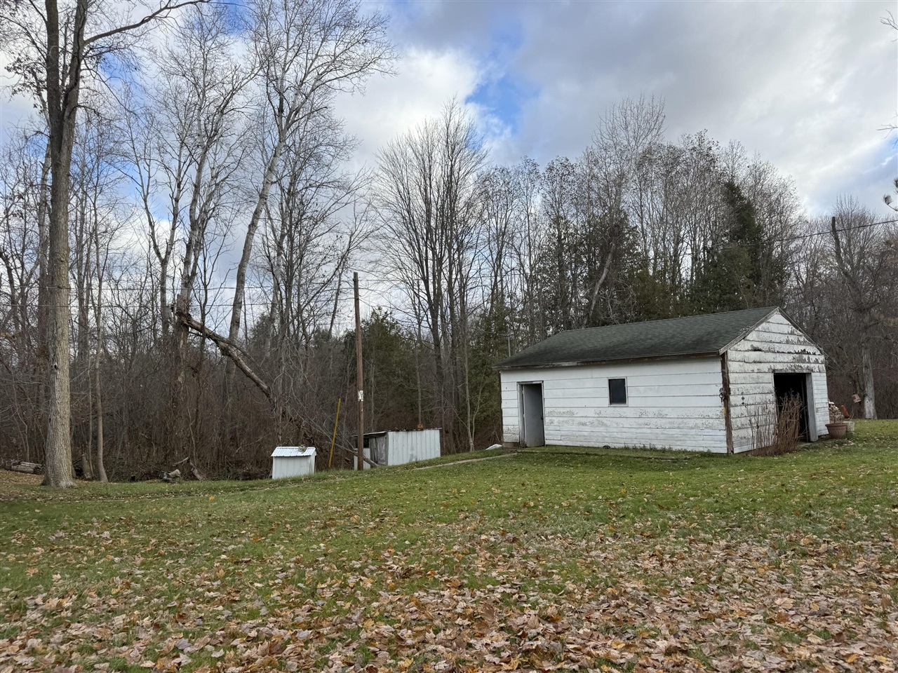 Homes for sale in Hart, MI | 393 W Lever Rd, Hart, MI 49420 | MLS# 70504914