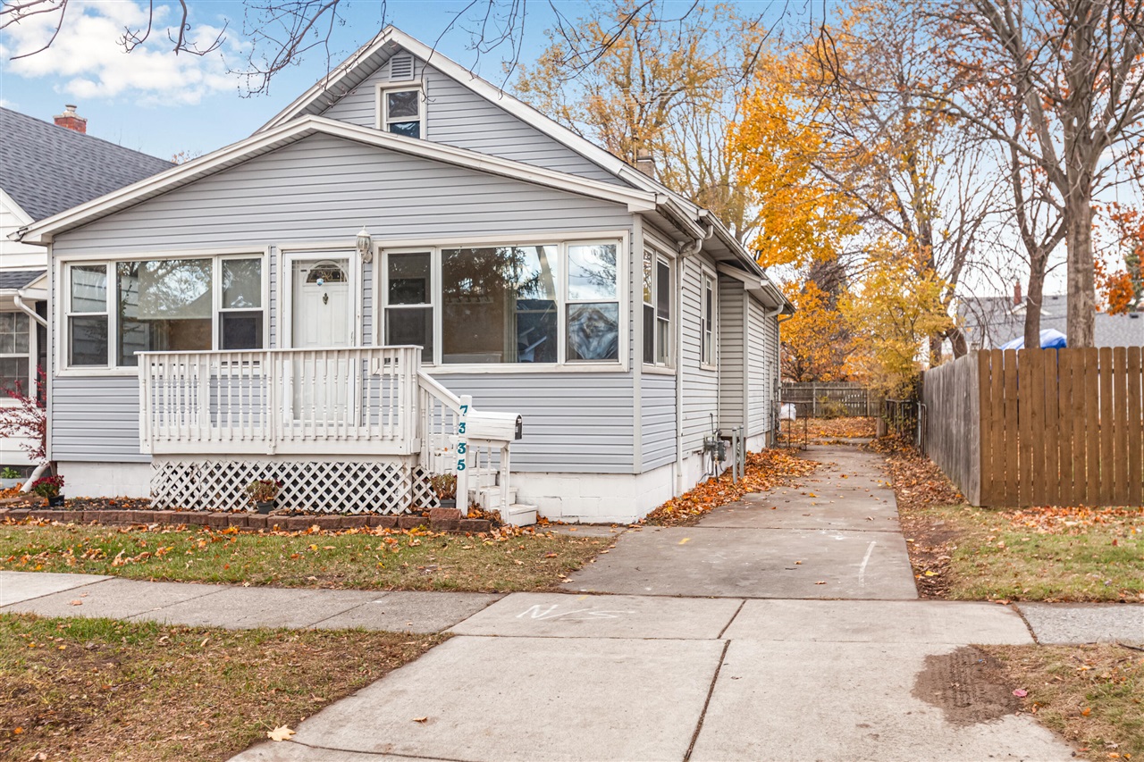 Homes for sale in Center Line, MI | 7335 Wiegand Blvd, Center Line, MI 48015 | MLS# 70505284