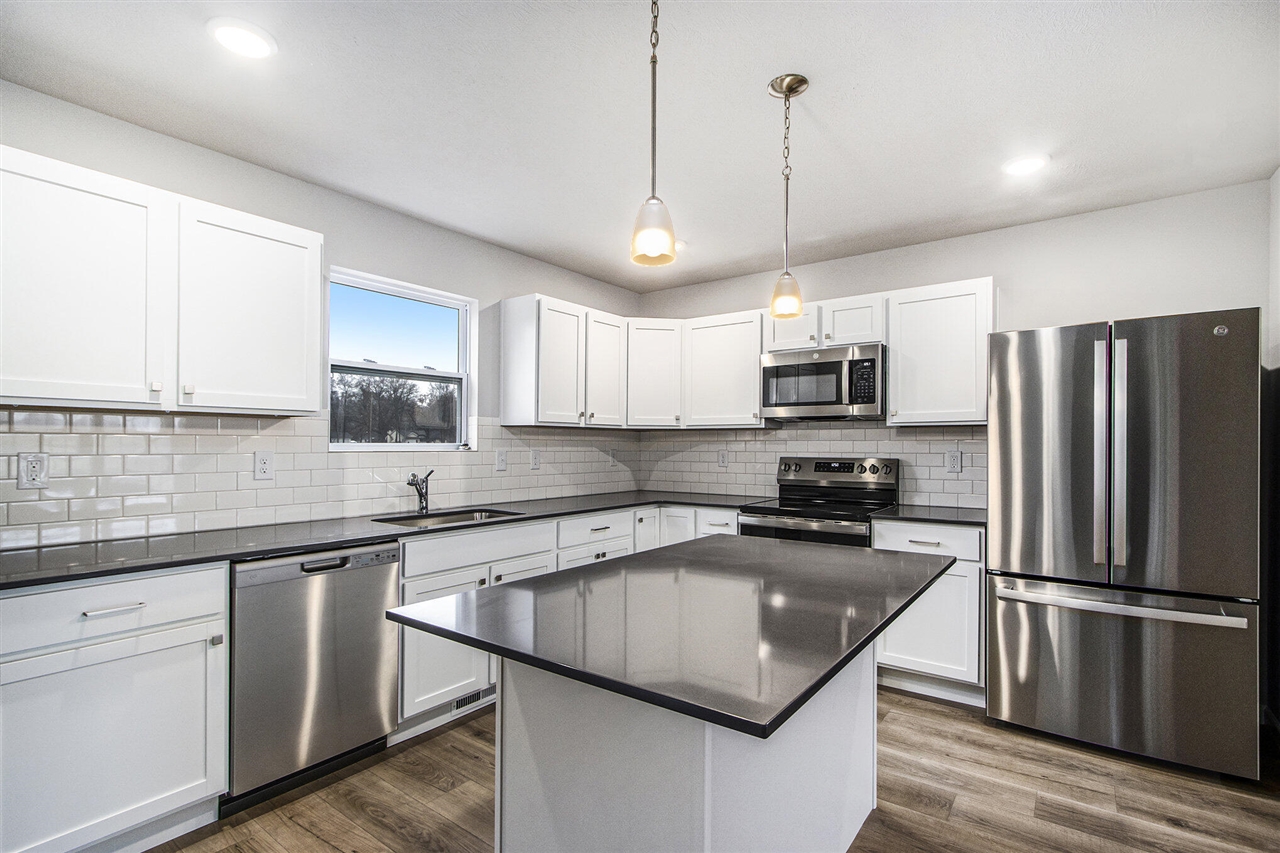 Homes for sale in Mattawan, MI | 48560 Silver Oaks, Mattawan, MI 49071 | MLS# 70505613