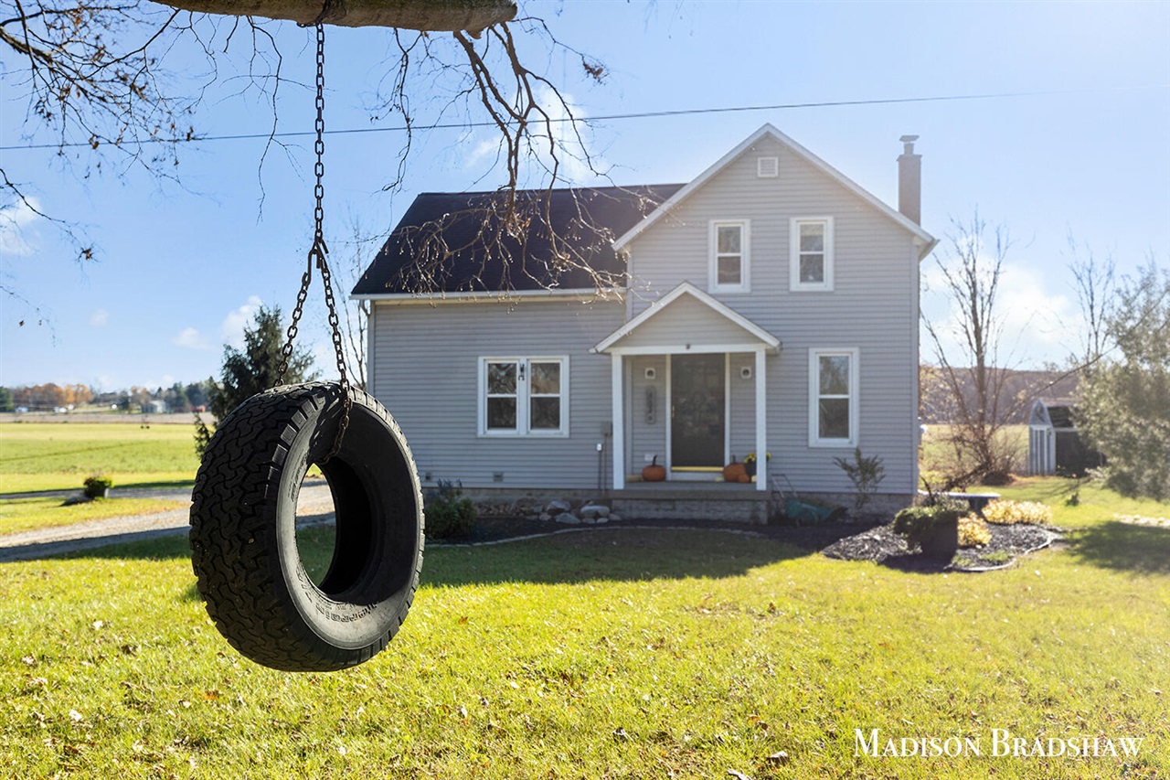 Homes for sale in Allendale, MI | 7020 Osborn St, Allendale, MI 49401 | MLS# 70505877