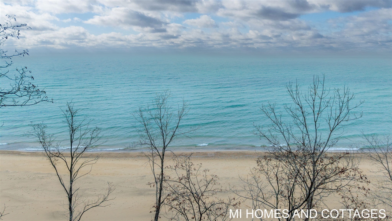 Homes for sale in Fennville, MI | 7128 116Th Ave, Fennville, MI 49408 | MLS# 70506102