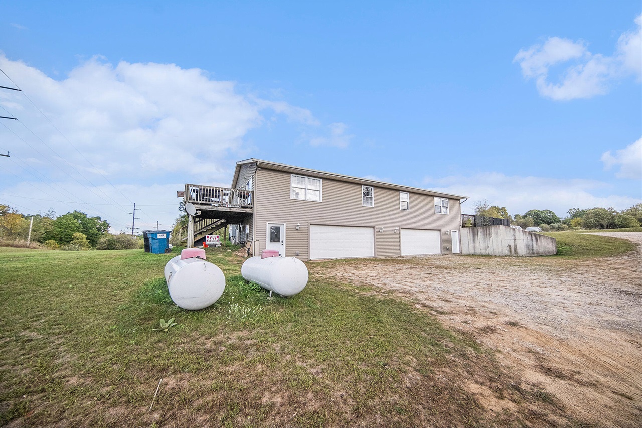 Homes for sale in Cement City, MI | 10497 S Jackson Rd, Cement City, MI 49233 | MLS# 70506212