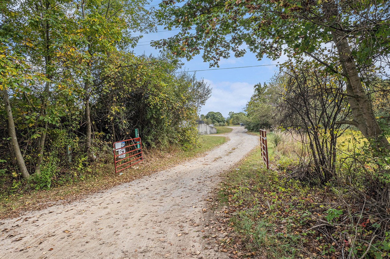 Homes for sale in Cement City, MI | 10497 S Jackson Rd, Cement City, MI 49233 | MLS# 70506212