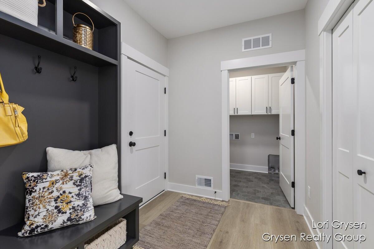 Homes for sale in Hudsonville, MI | 6704 Sheldon Crossing Dr #45, Hudsonville, MI 49426 | MLS# 70506220