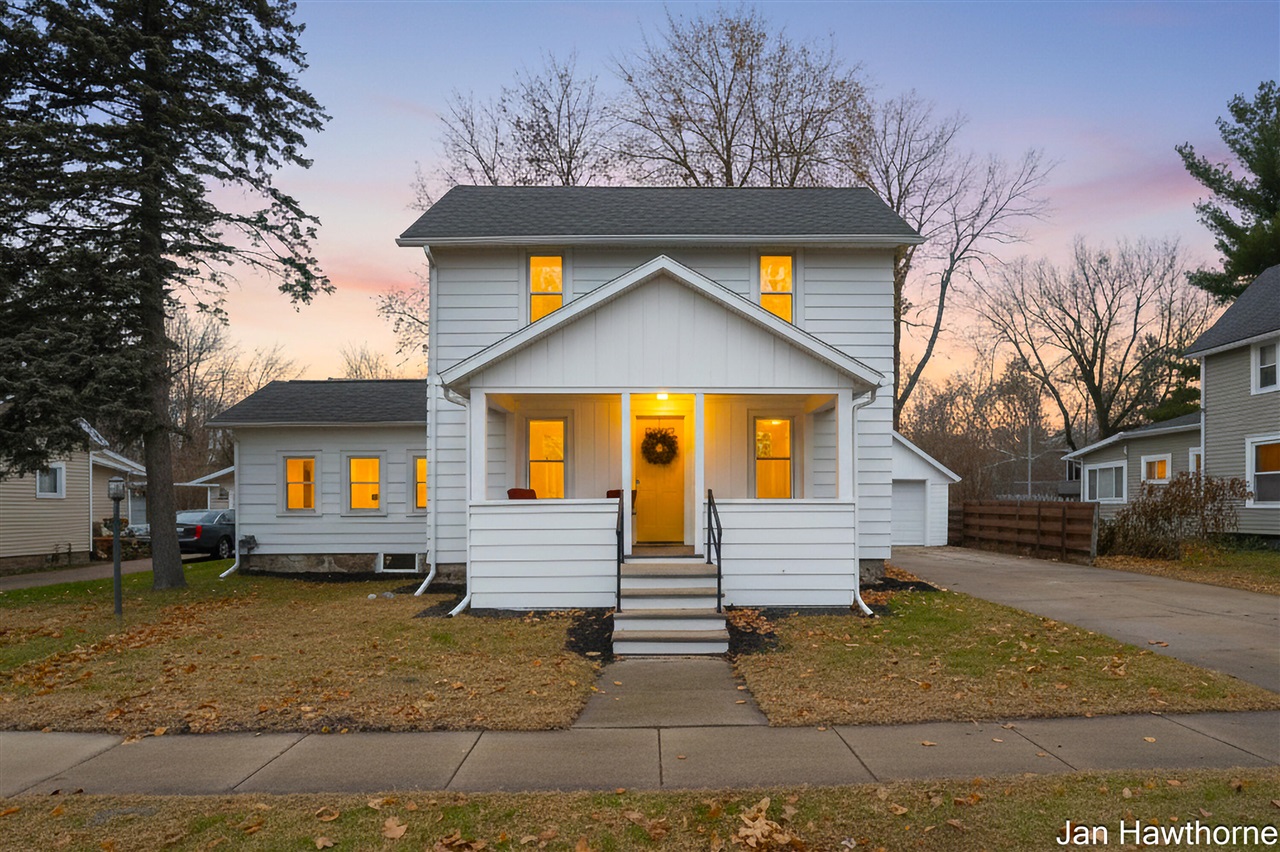 Homes for sale in Hastings, MI | 403 W Mill St, Hastings, MI 49058 | MLS# 70506342