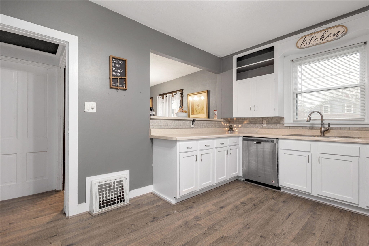 Homes for sale in Dowagiac, MI | 101 Haines St, Dowagiac, MI 49047 | MLS# 70506541