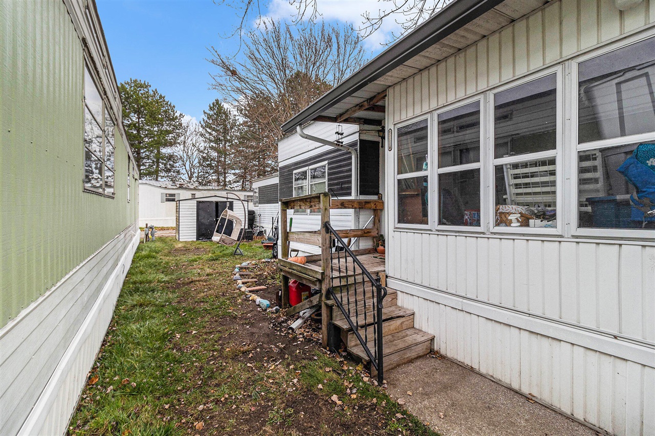 Homes for sale in Norton Shores, MI | 3527 Hoyt St #81, Norton Shores, MI 49444 | MLS# 70506656