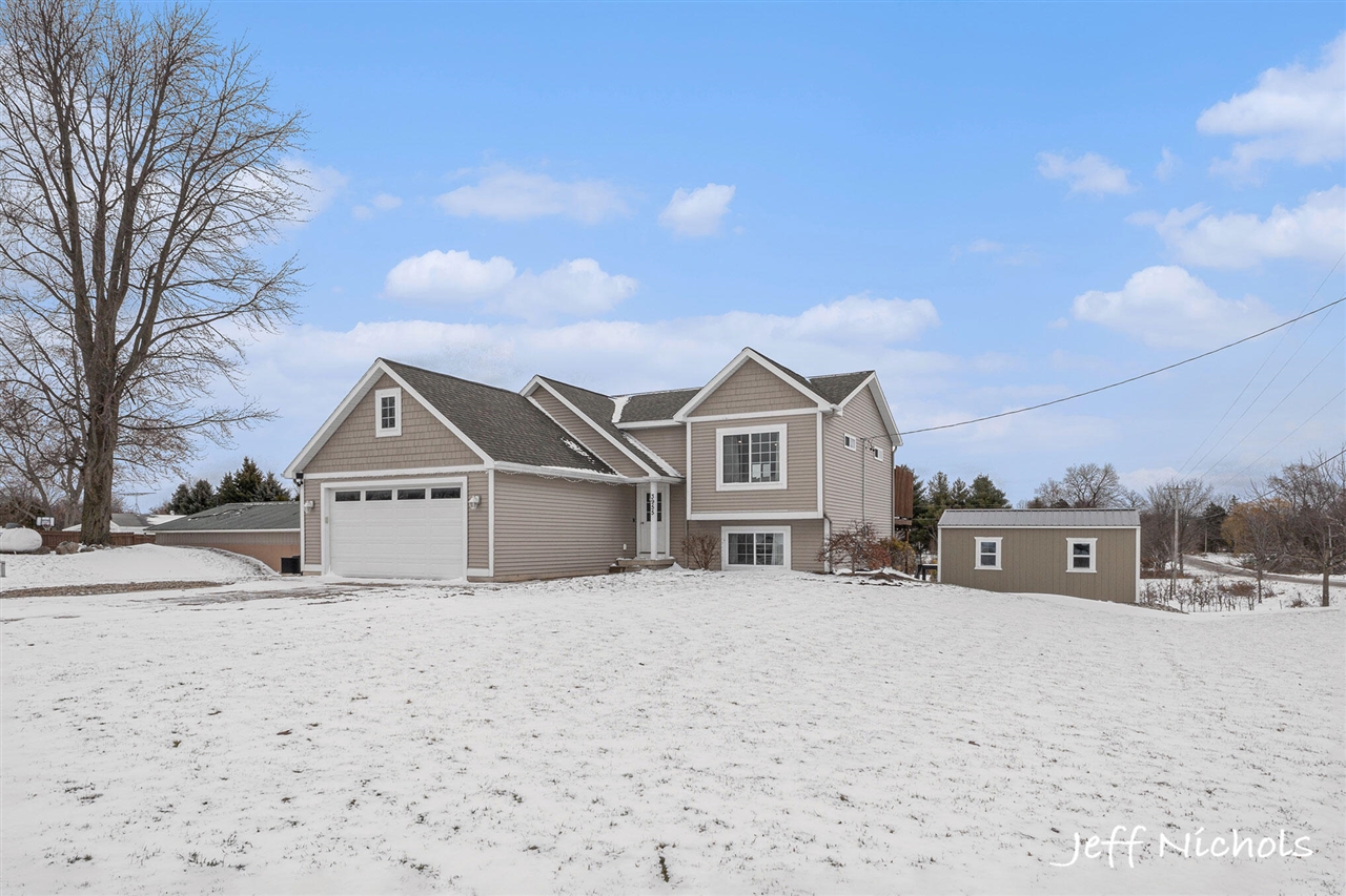 Homes for sale in Coopersville, MI | 3955 Arthur Street, Coopersville, MI 49404 | MLS# 70506875
