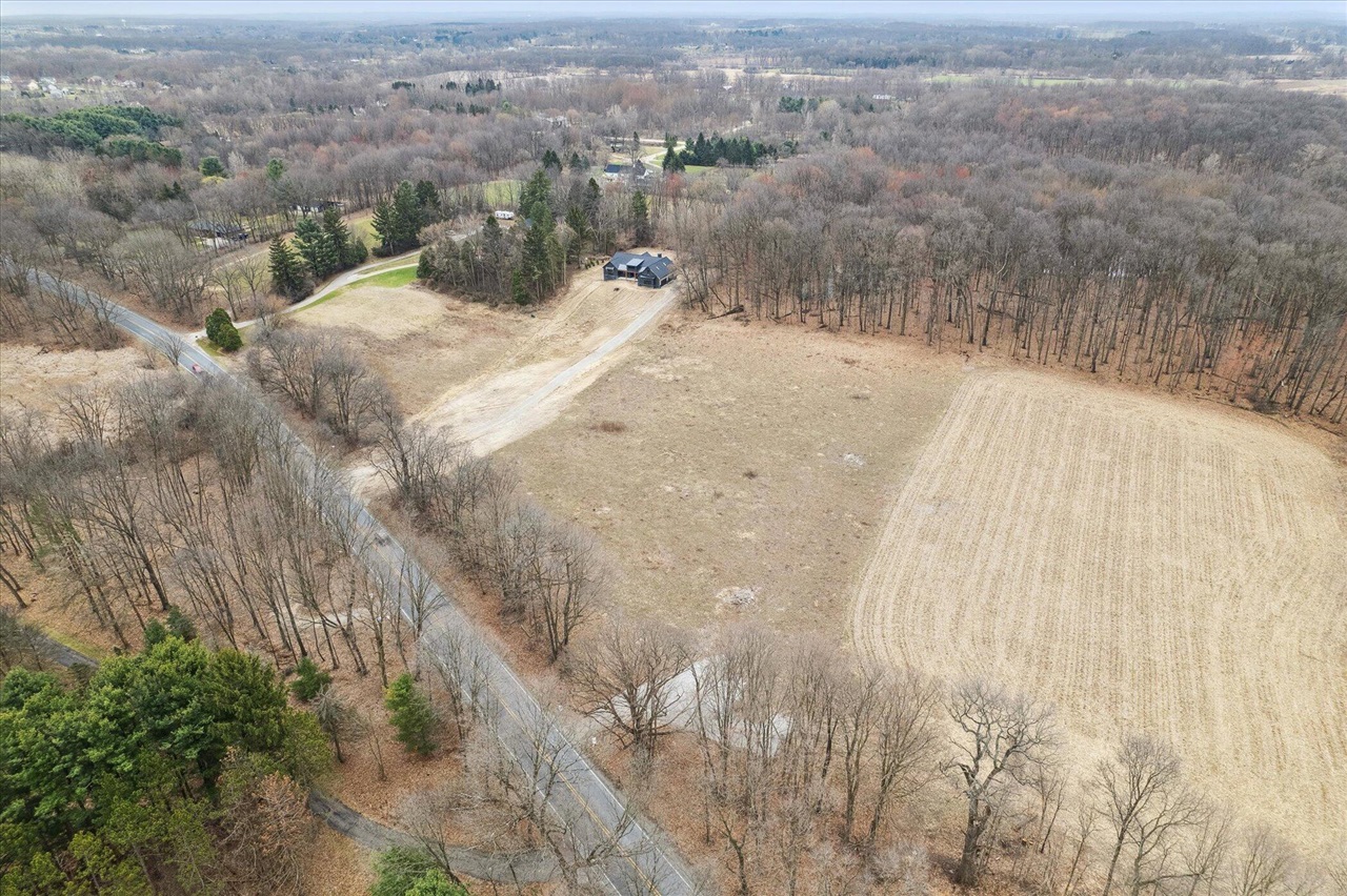 Homes for sale in Dexter, MI | 10265 Island Lake Rd, Dexter, MI 48130 | MLS# 70506935