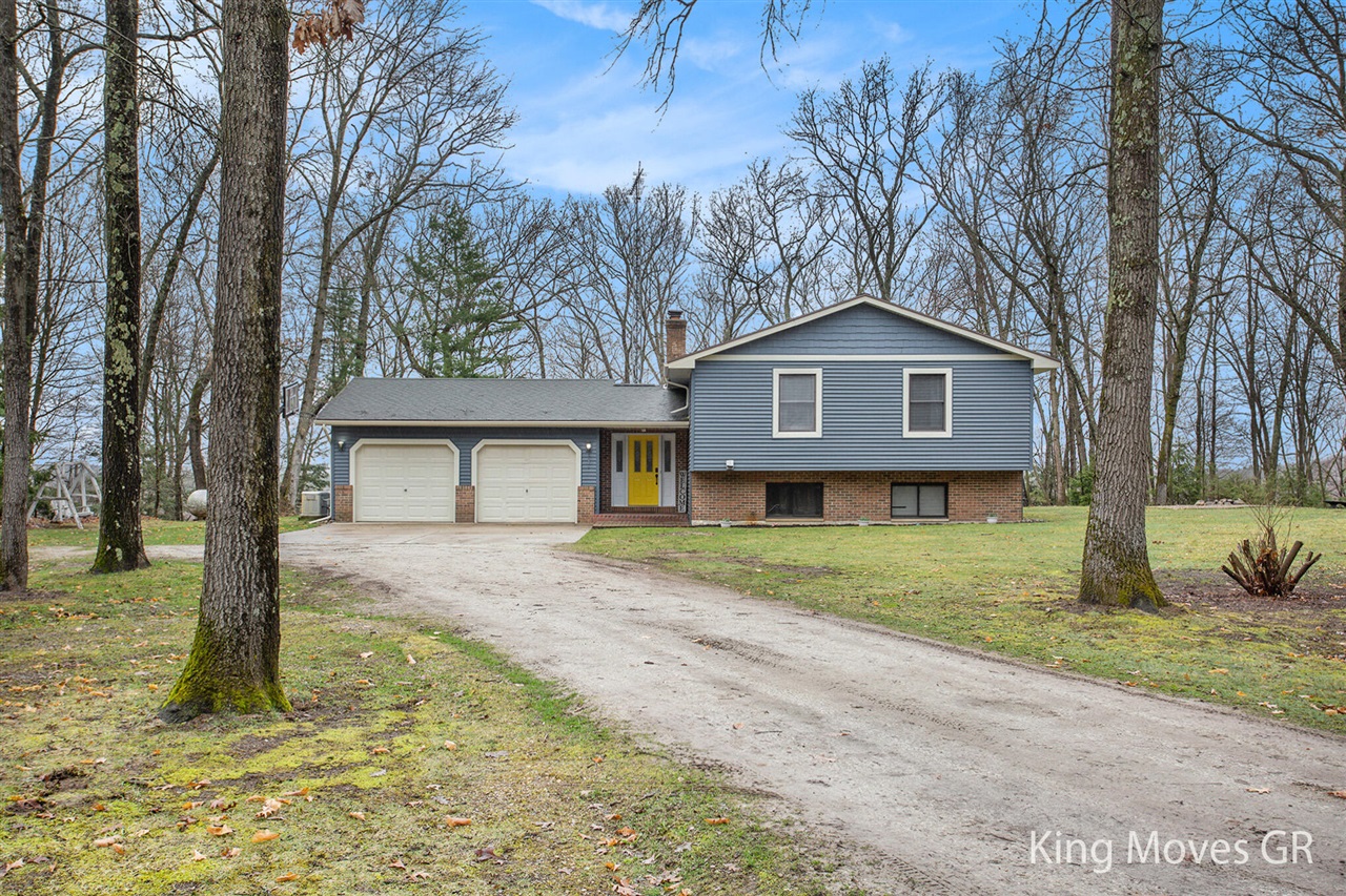 Homes for sale in Newaygo, MI | 3001 E 82Nd St, Newaygo, MI 49337 | MLS# 70506978