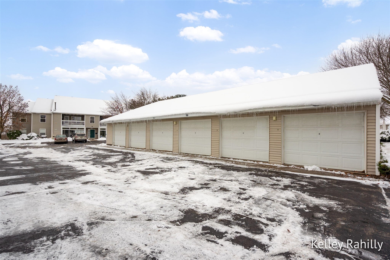 Homes for sale in Grand Rapids, MI | 3151 Poplar Creek Dr #202, Grand Rapids, MI 49512 | MLS# 70506990