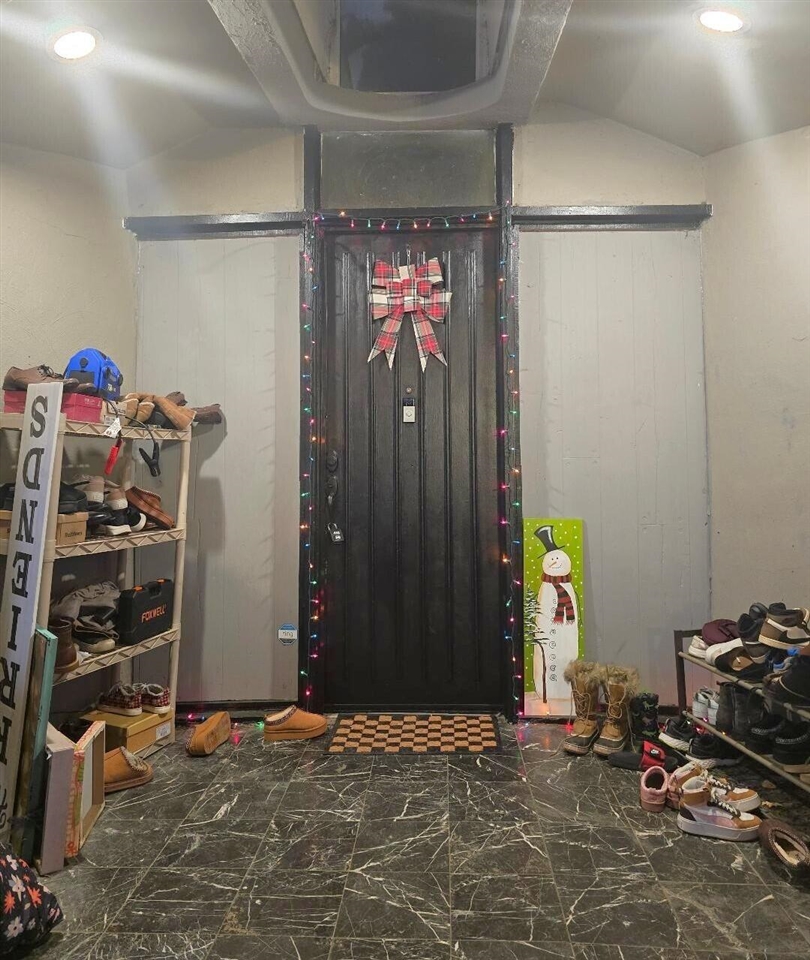 Homes for sale in Farmington Hills, MI | 23360 Glencreek Dr, Farmington Hills, MI 48336 | MLS# 70507113