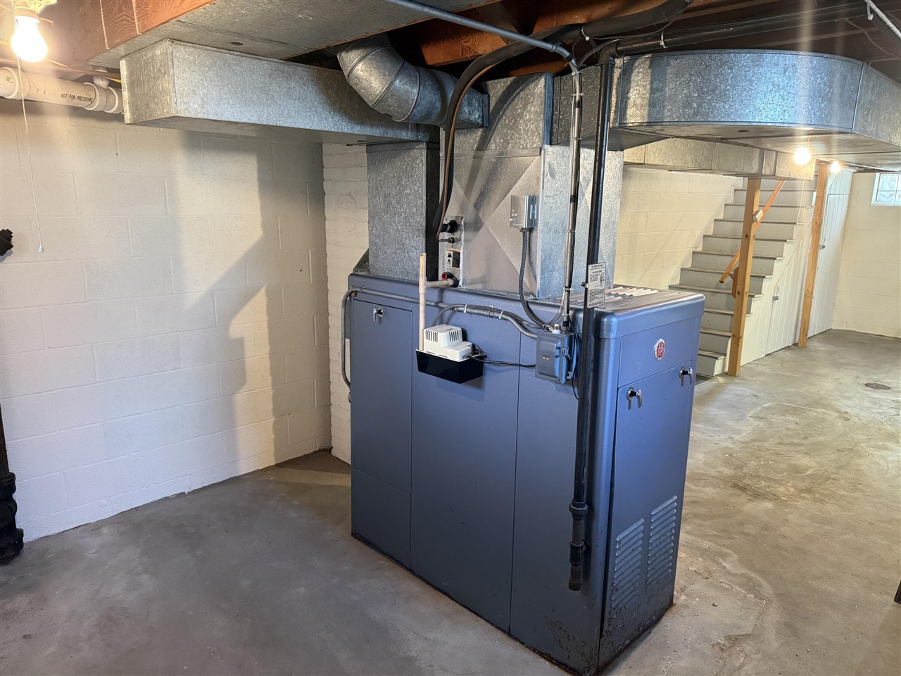 Homes for sale in Grand Haven, MI | 805 Slayton Ave, Grand Haven, MI 49417 | MLS# 70507134