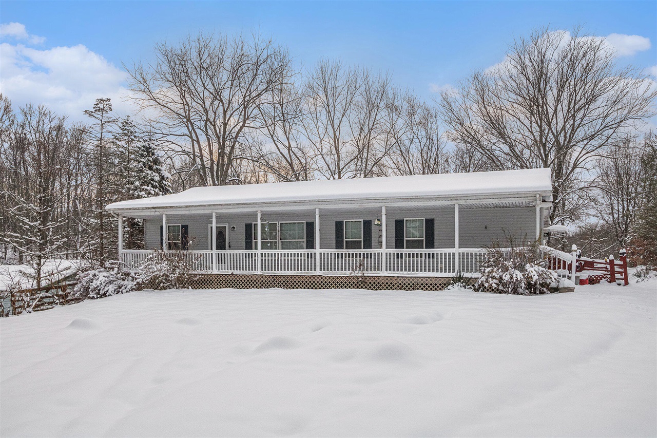 Homes for sale in Buchanan, MI | 2810 Oak Forest Rd, Buchanan, MI 49107 | MLS# 70507151