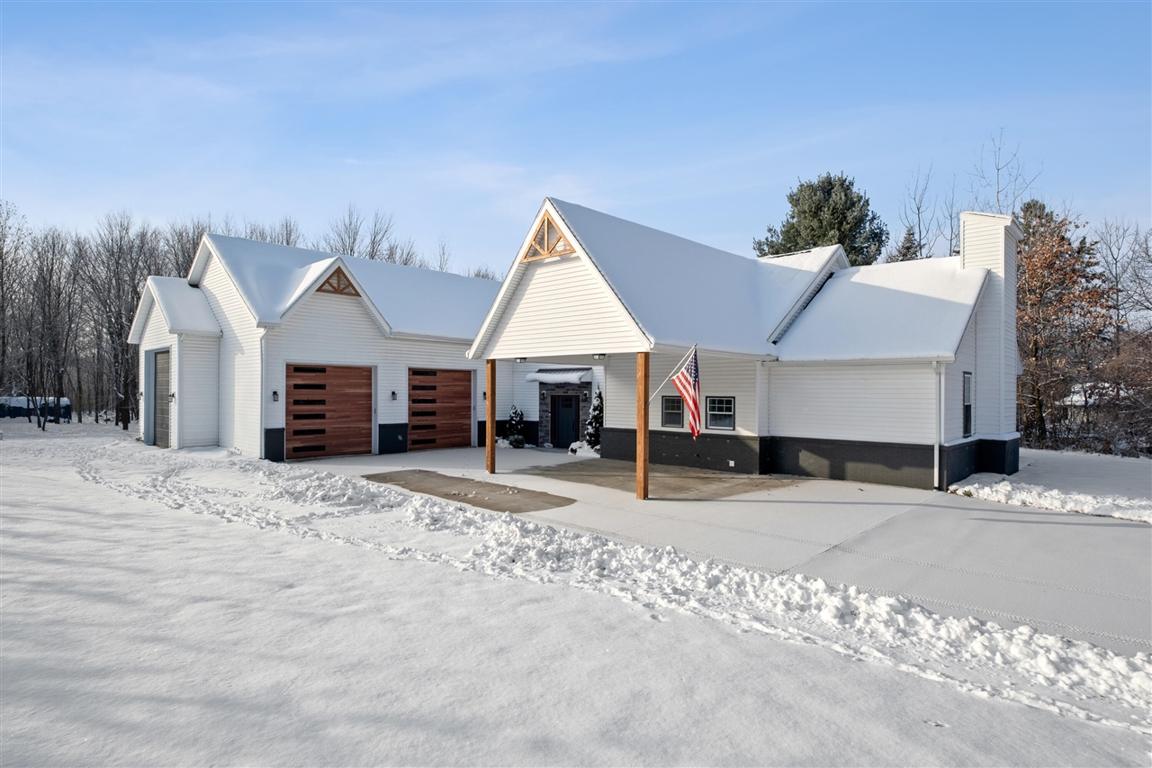 Homes for sale in Alto, MI | 9815 Snow Pointe Dr, Alto, MI 49302 | MLS# 70507204