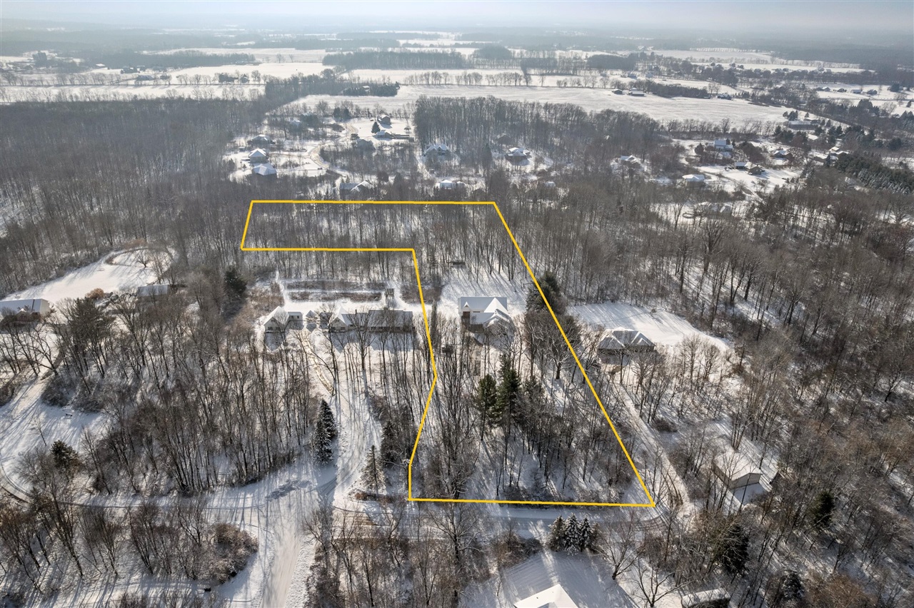 Homes for sale in Alto, MI | 9815 Snow Pointe Dr, Alto, MI 49302 | MLS# 70507204