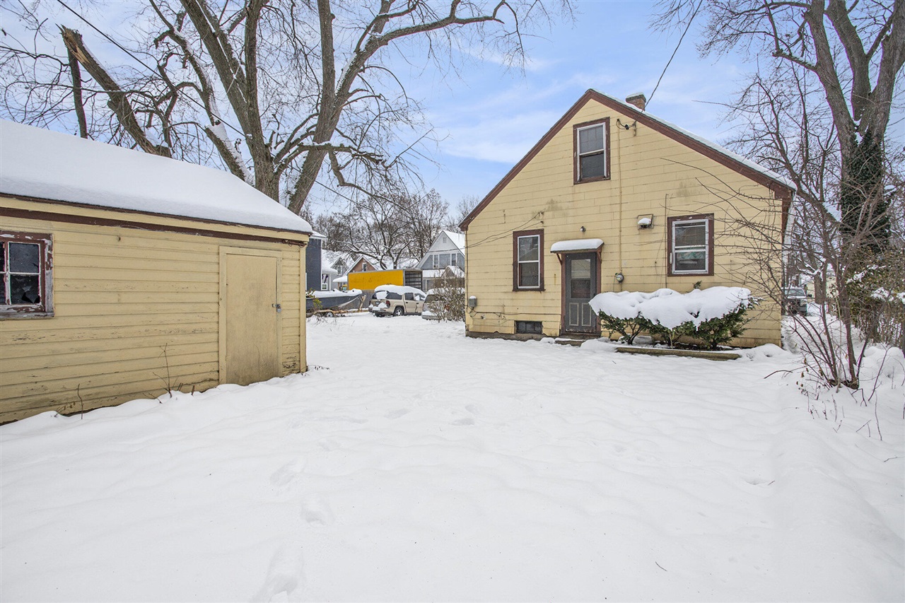 Homes for sale in Kalamazoo, MI | 1415 Hays Park Ave, Kalamazoo, MI 49001 | MLS# 70507305