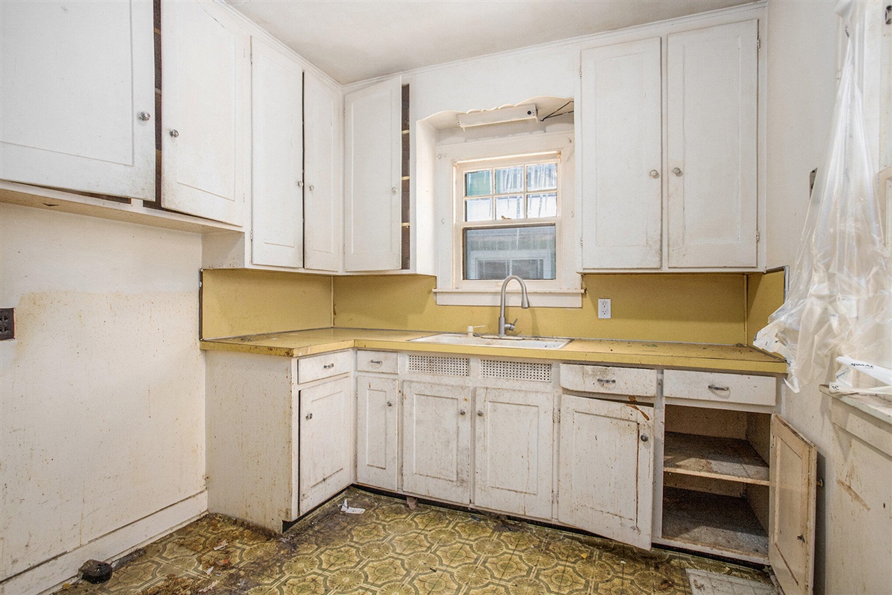 Homes for sale in Kalamazoo, MI | 1415 Hays Park Ave, Kalamazoo, MI 49001 | MLS# 70507305