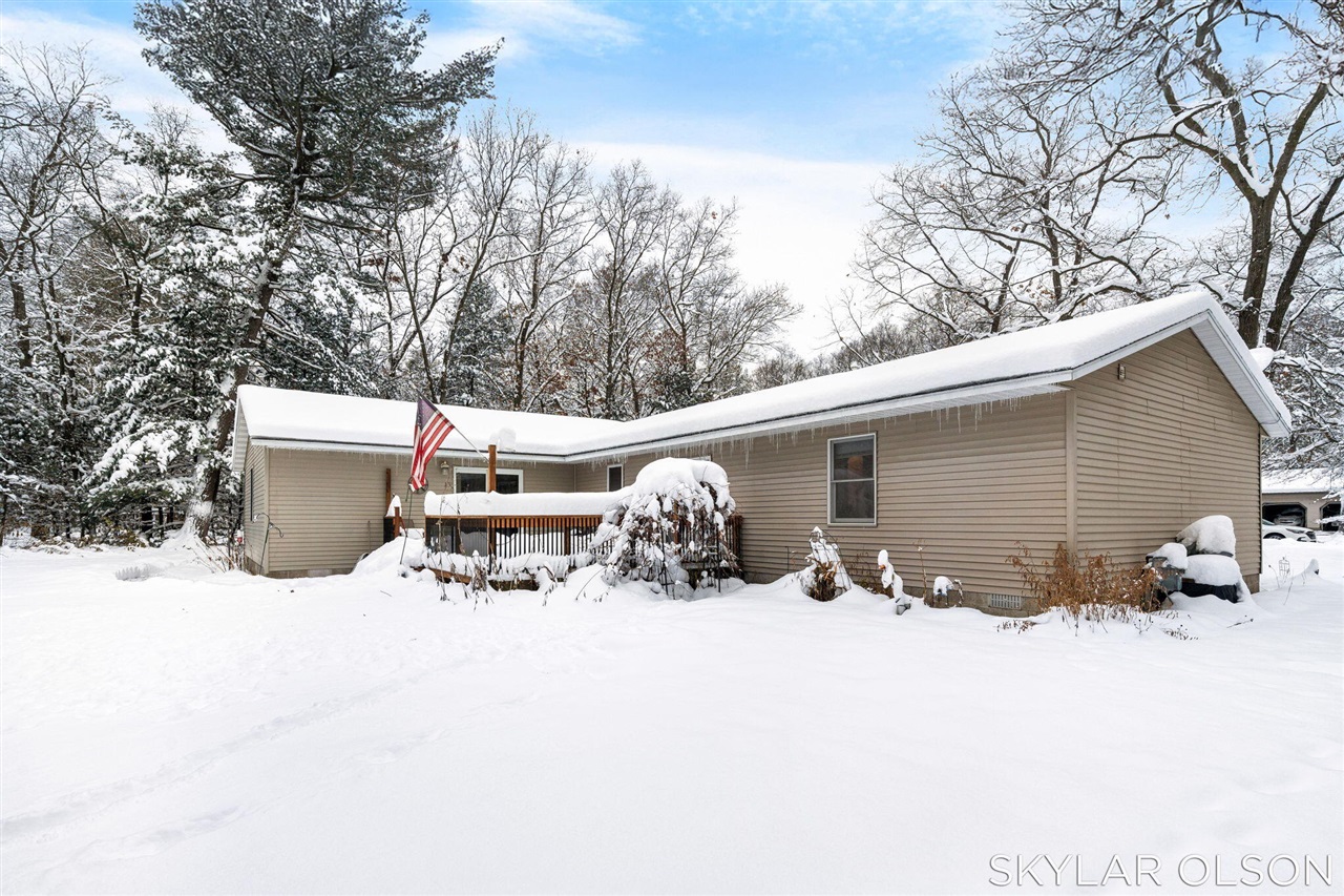 Homes for sale in Twin Lake, MI | 3057 Junior Pl, Twin Lake, MI 49457 | MLS# 70507329