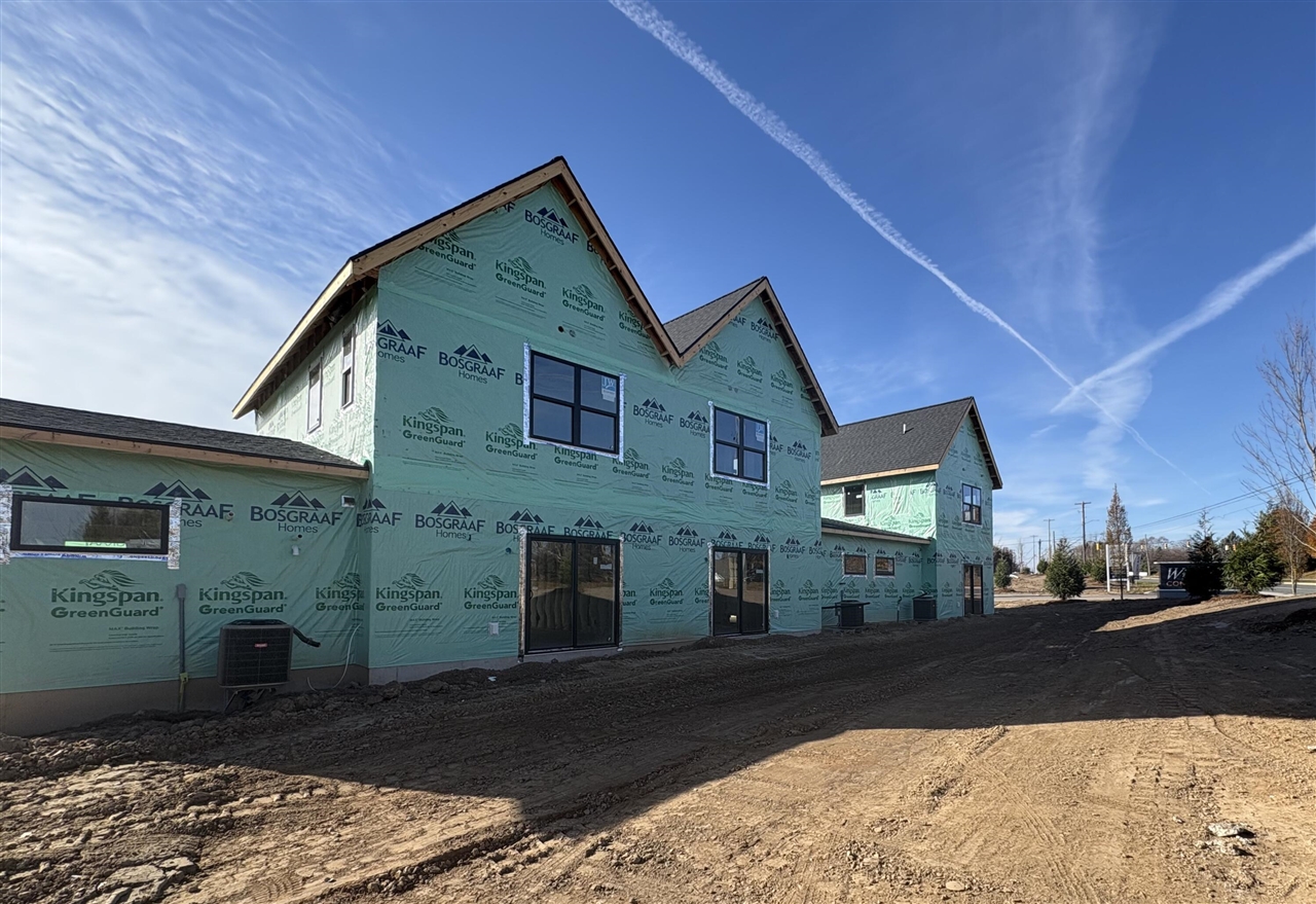 Homes for sale in Kentwood, MI | 2823 Foxglove Ln, Kentwood, MI 49512 | MLS# 70507333