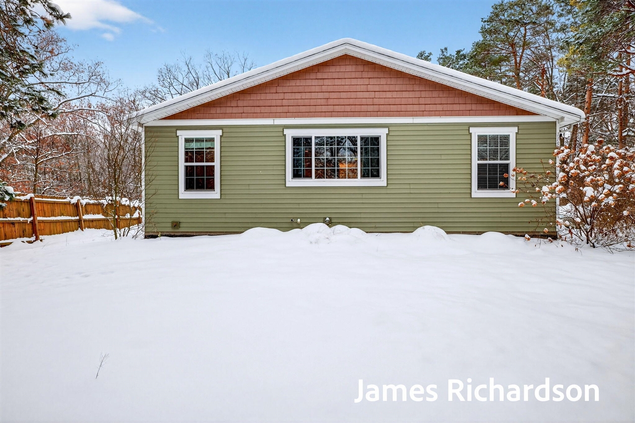 Homes for sale in West Olive, MI | 11521 144th Ave, West Olive, MI 49460 | MLS# 70507359