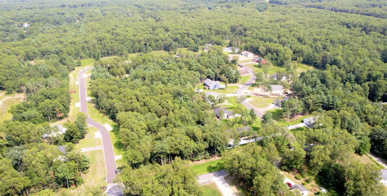 Homes for sale in Muskegon, MI | 400 Sabine Dr #8, Muskegon, MI 49442 | MLS# 70507381