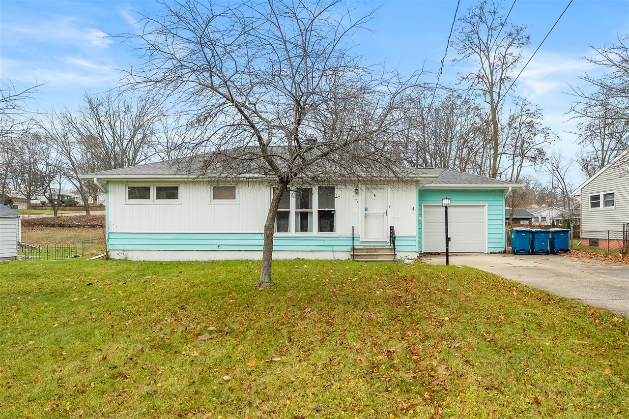 Homes for sale in Battle Creek, MI | 109 Golden Ave, Battle Creek, MI 49015 | MLS# 70507384