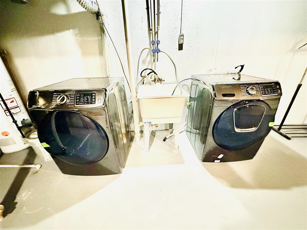 Homes for sale in Canton, MI | 41226 Southwind Dr, Canton, MI 48188 | MLS# 70507421