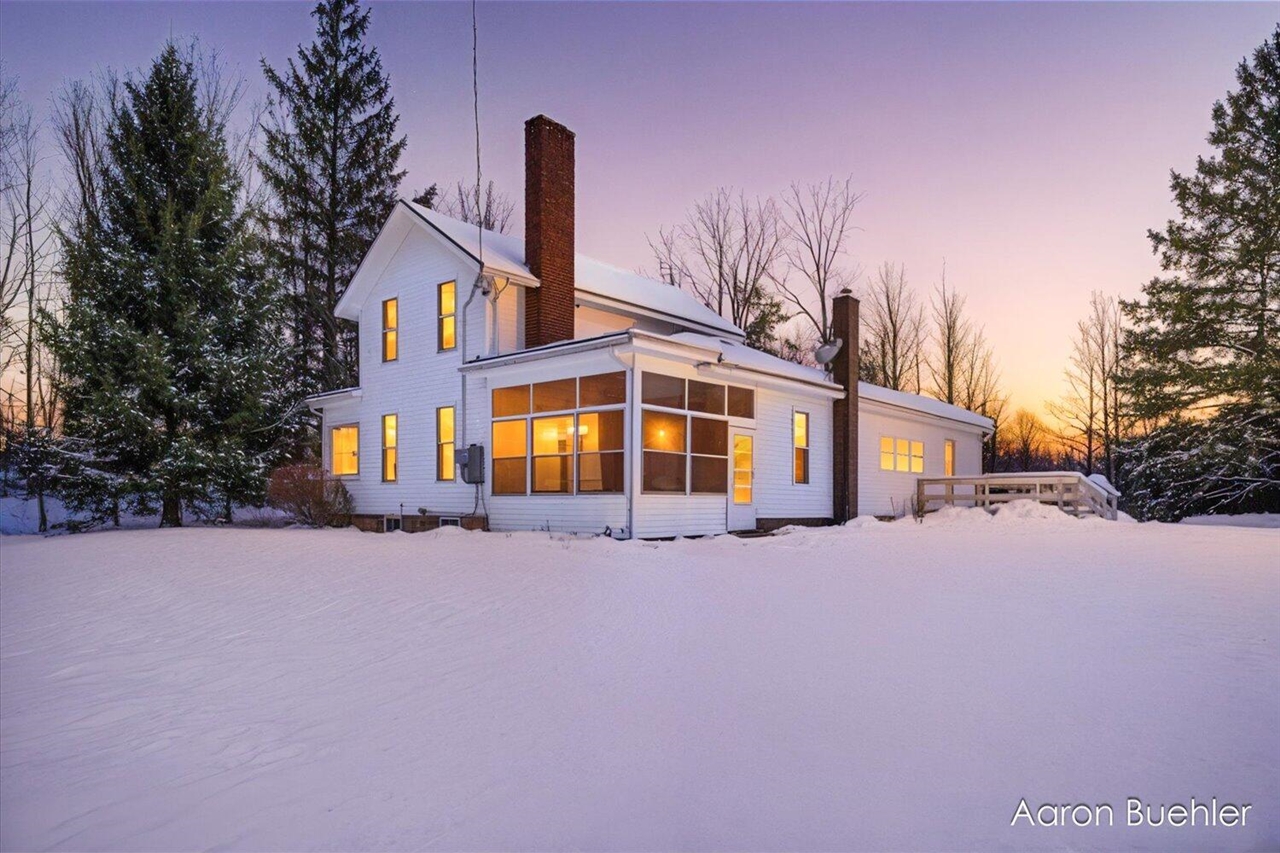 Homes for sale in Nashville, MI | 9153 Lawrence Rd, Nashville, MI 49073 | MLS# 70507450