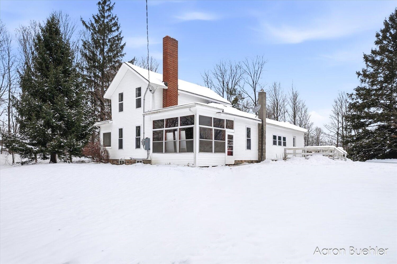 Homes for sale in Nashville, MI | 9153 Lawrence Rd, Nashville, MI 49073 | MLS# 70507450