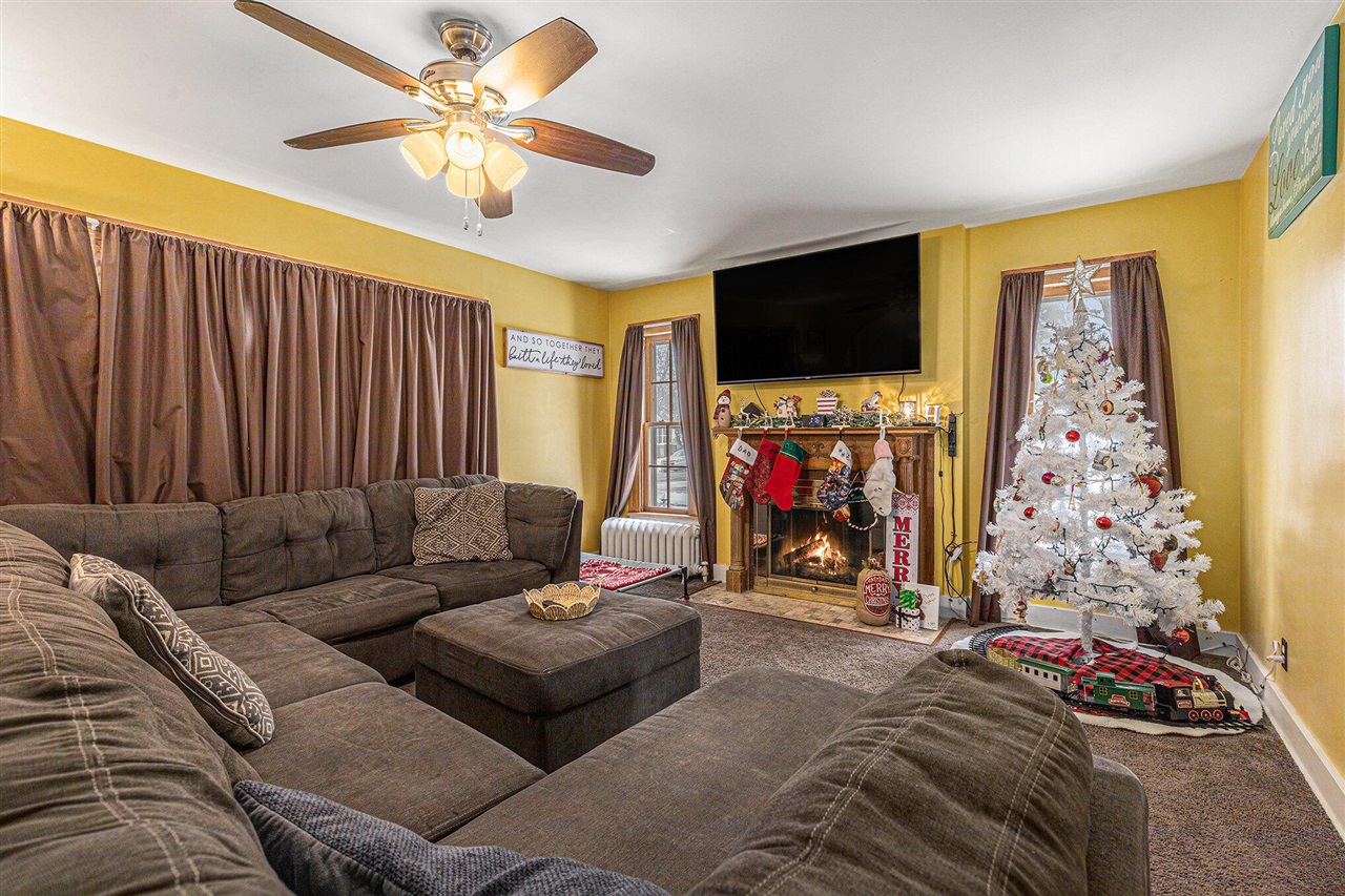 Homes for sale in Greenville, MI | 218 W Grove St, Greenville, MI 48838 | MLS# 70507463