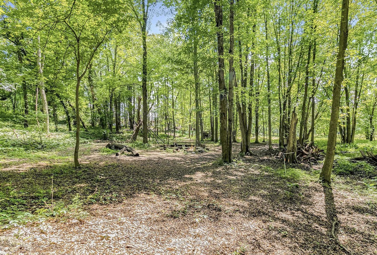 Homes for sale in Eaton Rapids, MI | 2407 Gale Rd, Eaton Rapids, MI 48827 | MLS# 70507618