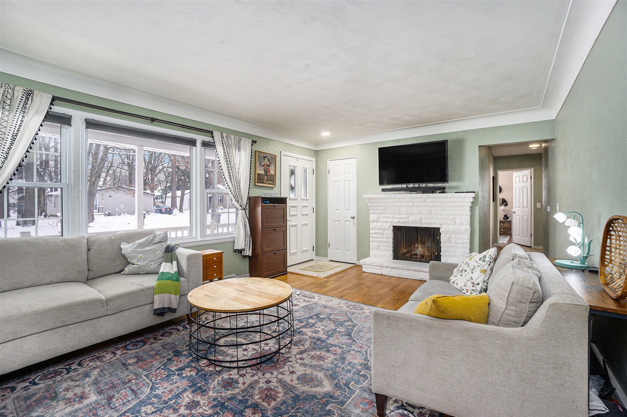 Homes for sale in Portage, MI | 1609 Orchard Dr, Portage, MI 49002 | MLS# 70507640