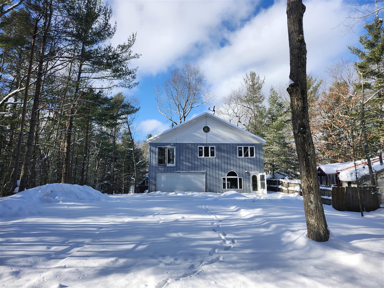 Homes for sale in Pentwater, MI | 6395 S Lakeshore Dr, Pentwater, MI 49449 | MLS# 70507786