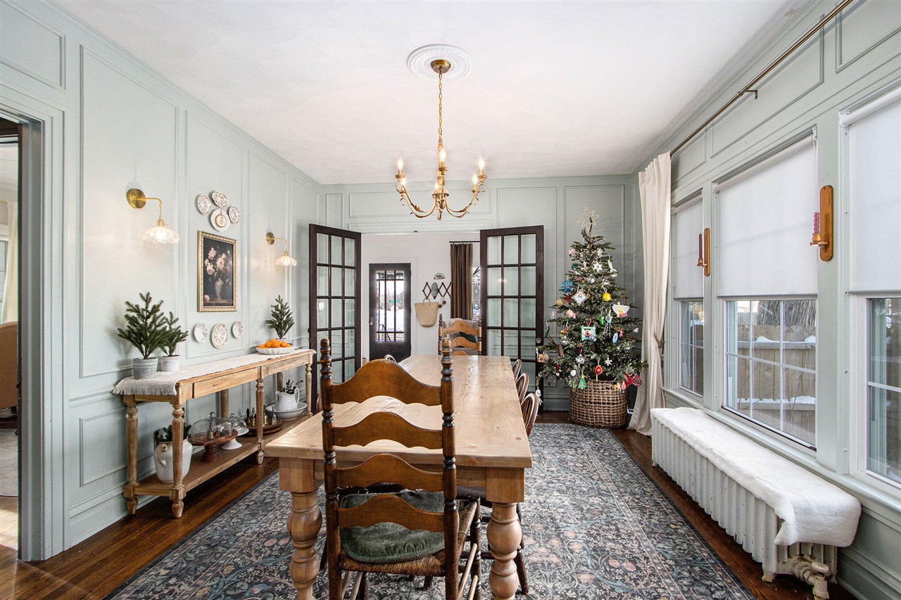 Homes for sale in Kalamazoo, MI | 229 S Riverview Dr, Kalamazoo, MI 49004 | MLS# 70508116