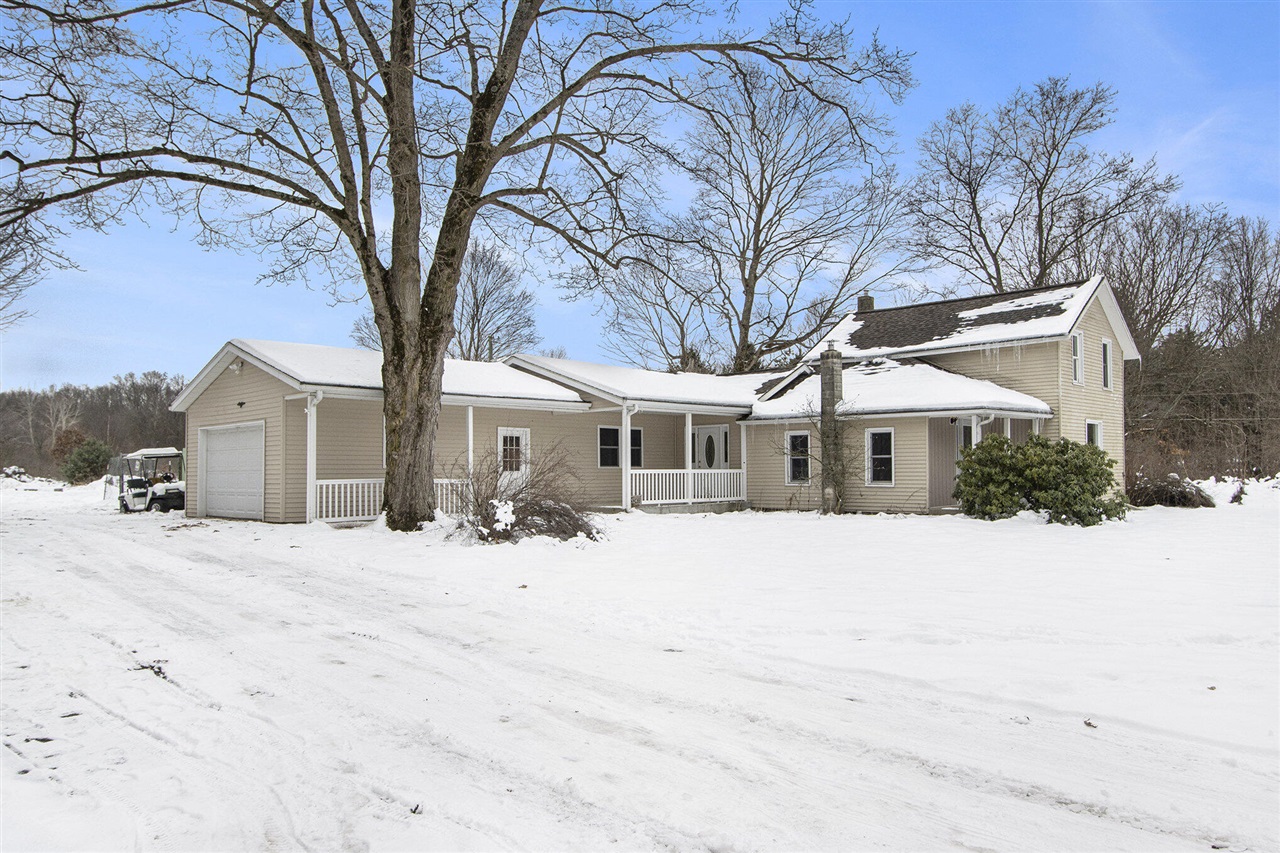 Homes for sale in Lawton, MI | 32435 Co Rd 669, Lawton, MI 49065 | MLS# 70508467