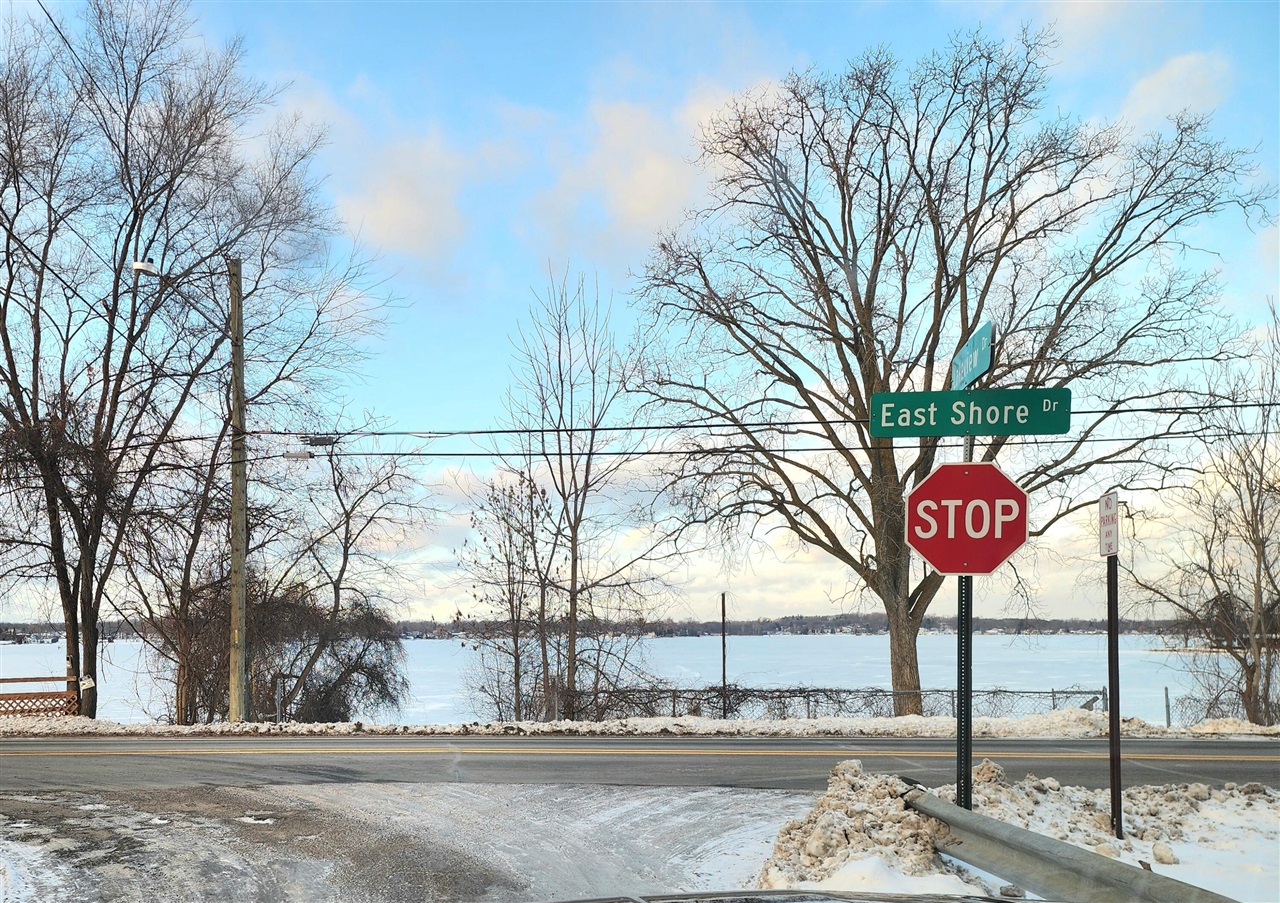 Homes for sale in Whitmore Lake, MI | 9119 Garfield Dr, Whitmore Lake, MI 48189 | MLS# 70508544