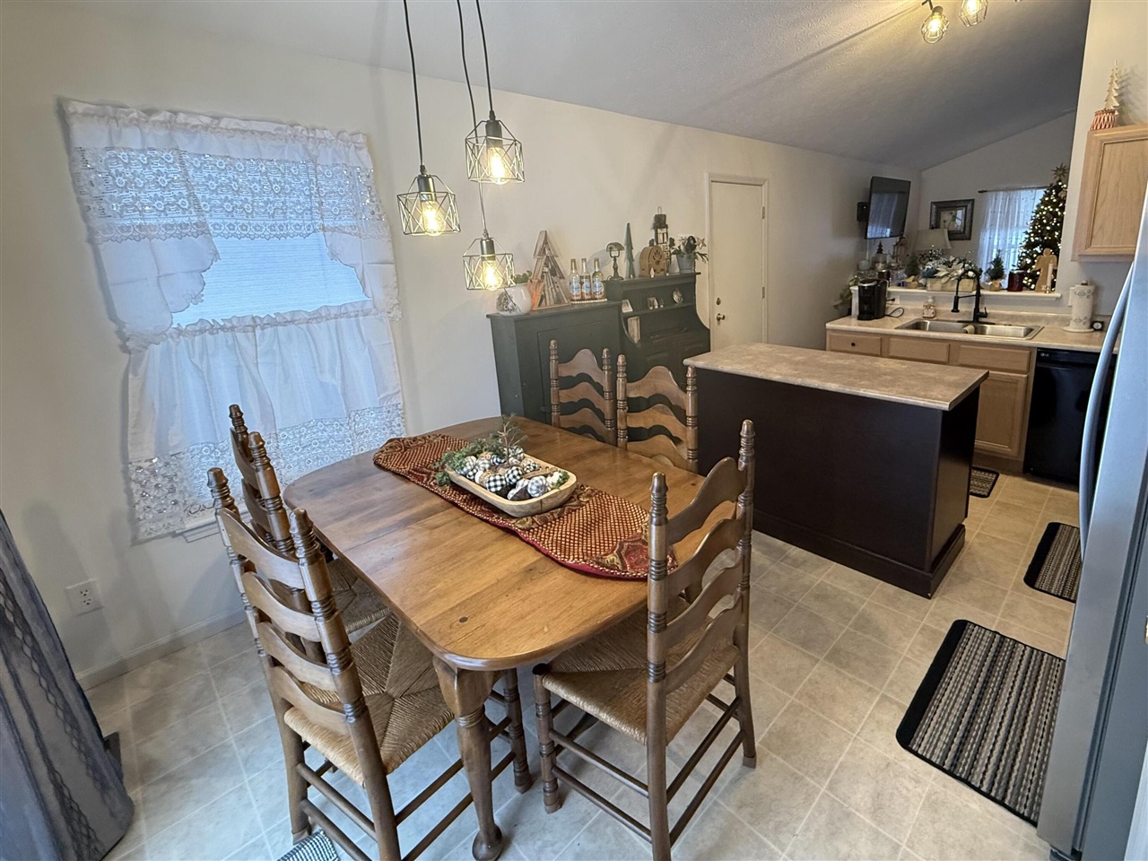 Homes for sale in Three Rivers, MI | 911 S Lincoln Ave, Three Rivers, MI 49093 | MLS# 70508709