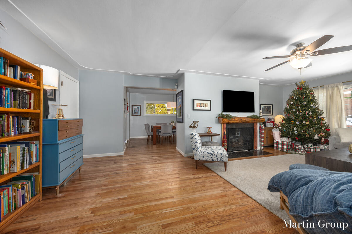 Homes for sale in East Grand Rapids, MI | 2937 Lake Dr, East Grand Rapids, MI 49506 | MLS# 70508753