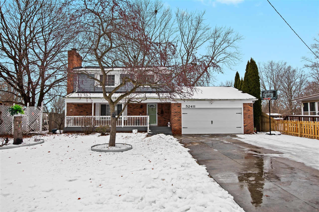 Homes for sale in New Baltimore, MI | 52411 Washington St, New Baltimore, MI 48047 | MLS# 70508835